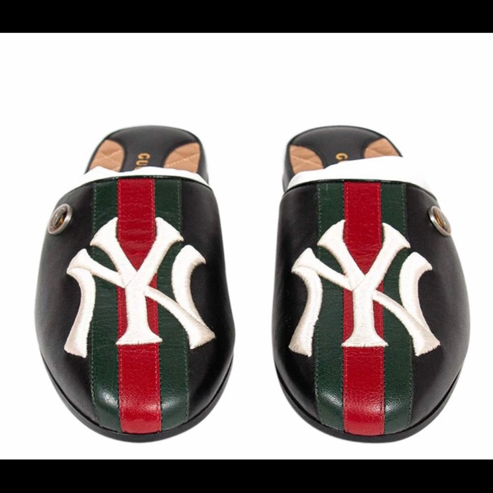 NWT Gucci NY flamel mules